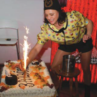 Prezes Barbara Jończyk i jej imieninowy tort