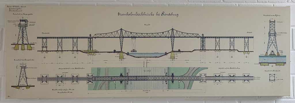 Rendsburger Hochbrücke nad Kanałem Kilońskim to właściwie dwa  mosty