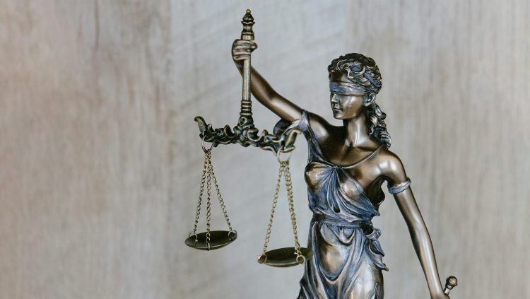 Współpraca doradcy prawnego i przedsiębiorcy – kiedy i dlaczego warto?