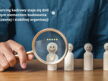Outsourcing kadrowy – dlaczego coraz więcej firm wybiera to rozwiązanie dla bezpieczeństwa i lepszej organizacji pracy?